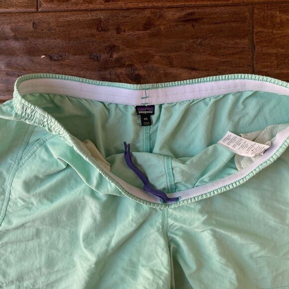Patagonia Men’s XXL Baggies Shorts Teal Mint Green 4” Hiking Outdoor - Picture 5 of 9